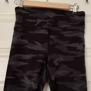 Camo Athleta Leggings - Elation 7/8 length